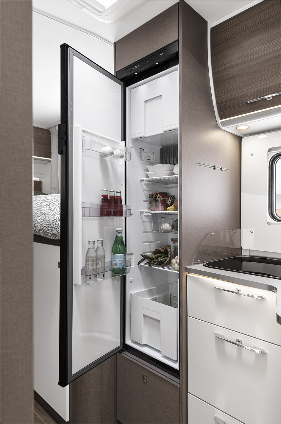 nevera, autocaravana 5 plazas.